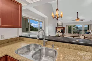 86 Distant View Dr, Asheville, NC 28803 - Photo 16