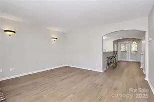 10918 Carmel Crossing Rd, Charlotte, NC 28226 - Photo 8