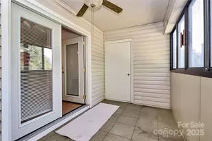 10918 Carmel Crossing Rd, Charlotte, NC 28226 - Photo 18