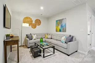 7014 Hodges Meadow Ln, Charlotte, NC 28213 - Photo 16