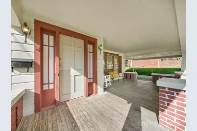 147 Walnut Avenue, Spruce Pine, NC 28777 - Photo 2