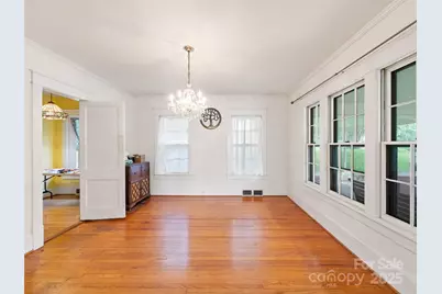 147 Walnut Avenue, Spruce Pine, NC 28777 - Photo 6