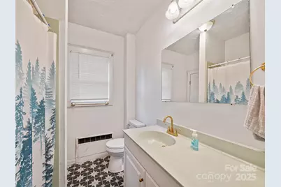 147 Walnut Avenue, Spruce Pine, NC 28777 - Photo 14