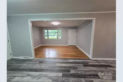 2218 W 5th Avenue, Gastonia, NC 28052 - Photo 10