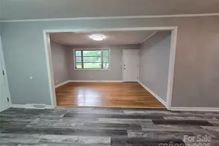 2218 W 5th Ave, Gastonia, NC 28052 - Photo 10