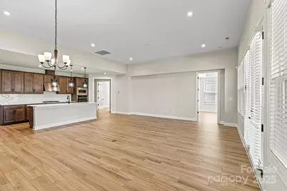 7332 Jolly Brook Drive, Charlotte, NC 28215 - Photo 8