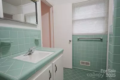 315 Dogwood Drive, Mount Holly, NC 28120 - Photo 30