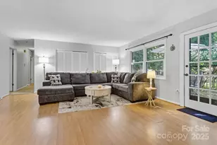 2 Fernbrook Pl, Asheville, NC 28804 - Photo 6