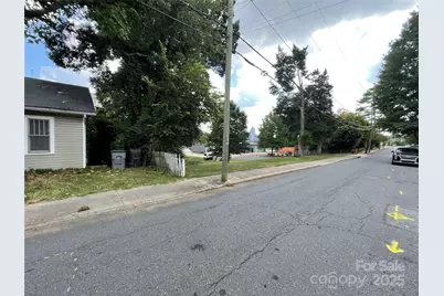 1608 Duckworth Avenue, Charlotte, NC 28208 - Photo 2