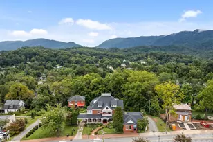 123 S Main St, Waynesville, NC 28786 - Photo 1