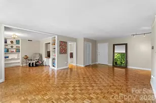 1300 Queens Rd, Charlotte, NC 28207 - Photo 10