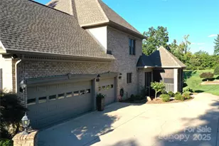 3996 Deer Run Dr NE, Conover, NC 28613 - Photo 4