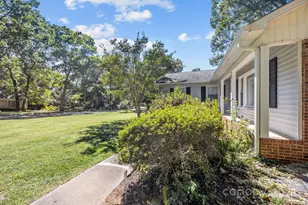 5733 Ganymede Pl, Charlotte, NC 28227 - Photo 4