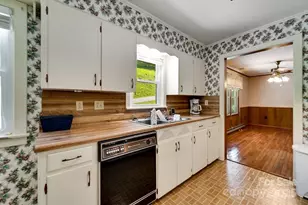 144 Cherry St, Sylva, NC 28779 - Photo 8