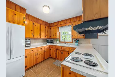 91 Star Ridge Road, Canton, NC 28716 - Photo 12