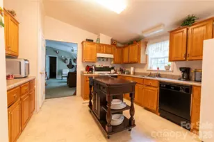 98 Cardinal Ln, Burnsville, NC 28714 - Photo 12