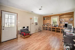 904 Timberlane Dr, Mount Holly, NC 28120 - Photo 16