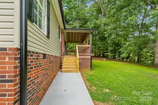 89 Brookwood Dr, Marion, NC 28752 - Photo 4