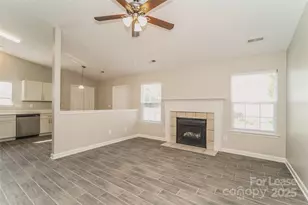 3931 Bitterroot Ct, Charlotte, NC 28269 - Photo 4