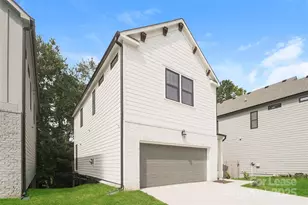 6228 Coatbridge Ln, Charlotte, NC 28212 - Photo 2