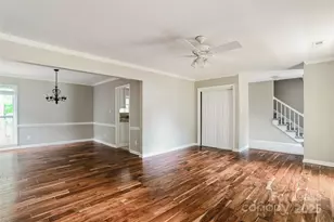 2331 Hunters Bluff Dr, Matthews, NC 28105 - Photo 4