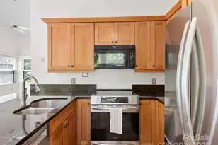 110 Cimarron Dr, Asheville, NC 28803 - Photo 10