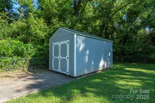 2305 Rutherford Rd, Marion, NC 28752 - Photo 32