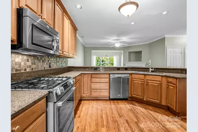 89 Victoria Park Drive, Hendersonville, NC 28792 - Photo 10