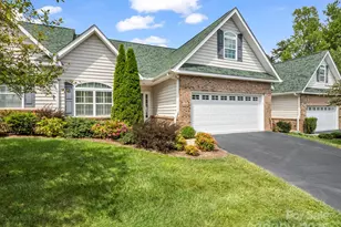 89 Victoria Park Dr, Hendersonville, NC 28792 - Photo 2