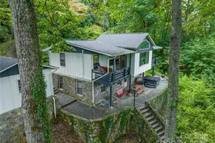 330 Overlook Dr, Maggie Valley, NC 28751 - Photo 2