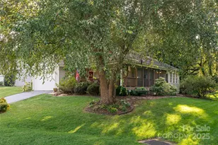 72 Edge Water Ln, Mills River, NC 28759 - Photo 38