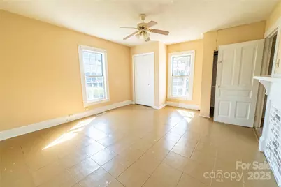 345 14th Avenue NE, Hickory, NC 28601 - Photo 10