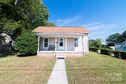 345 14th Avenue NE, Hickory, NC 28601 - Photo 1