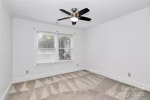 2220 Roswell Ave, Charlotte, NC 28207 - Photo 16