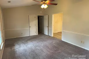 578 Wren Rd, Gastonia, NC 28056 - Photo 2