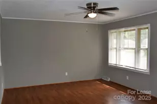 318 Fulton St, Kings Mountain, NC 28086 - Photo 4