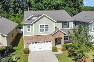 1528 Spring Blossom Trail, Fort Mill, SC 29708 - Photo 2