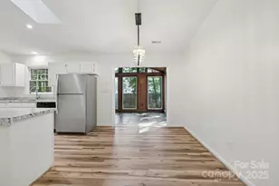 208 Southwood Ct, Fletcher, NC 28732 - Photo 8