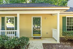 208 Southwood Ct, Fletcher, NC 28732 - Photo 4