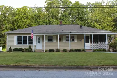 848 Meadowood Drive NE, Lenoir, NC 28645 - Photo 16