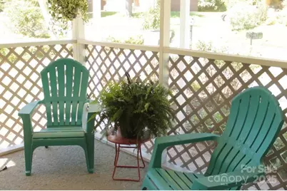 848 Meadowood Drive NE, Lenoir, NC 28645 - Photo 4