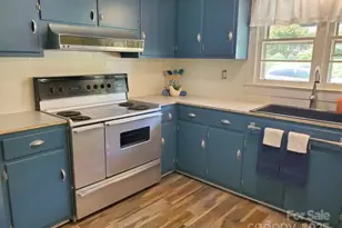 848 Meadowood Dr NE, Lenoir, NC 28645 - Photo 26