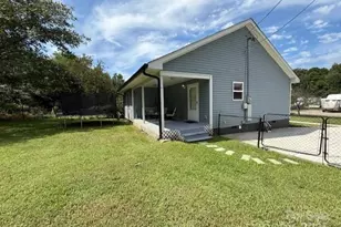 114 Yates St, Dallas, NC 28034 - Photo 10