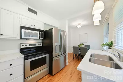 4583 Woodlark Lane, Charlotte, NC 28211 - Photo 10