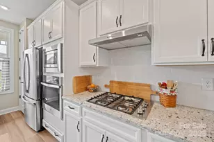 8631 Profit Ln, Charlotte, NC 28215 - Photo 14