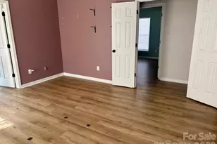 2018 Southwind Dr, Charlotte, NC 28216 - Photo 20