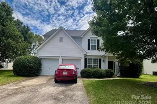 2018 Southwind Dr, Charlotte, NC 28216 - Photo 1