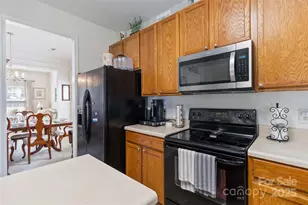 3015 Hendricks Chapel Ln, Charlotte, NC 28216 - Photo 10