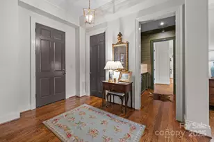 168 Cherokee Rd, Charlotte, NC 28207 - Photo 6