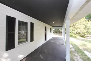 1205 Camden Rd, Wadesboro, NC 28170 - Photo 4